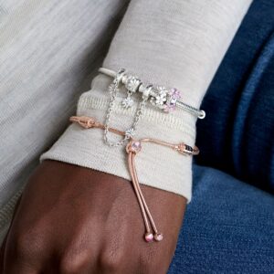 791495EN12_ABC123_MODEL_eCOM_03_RGB