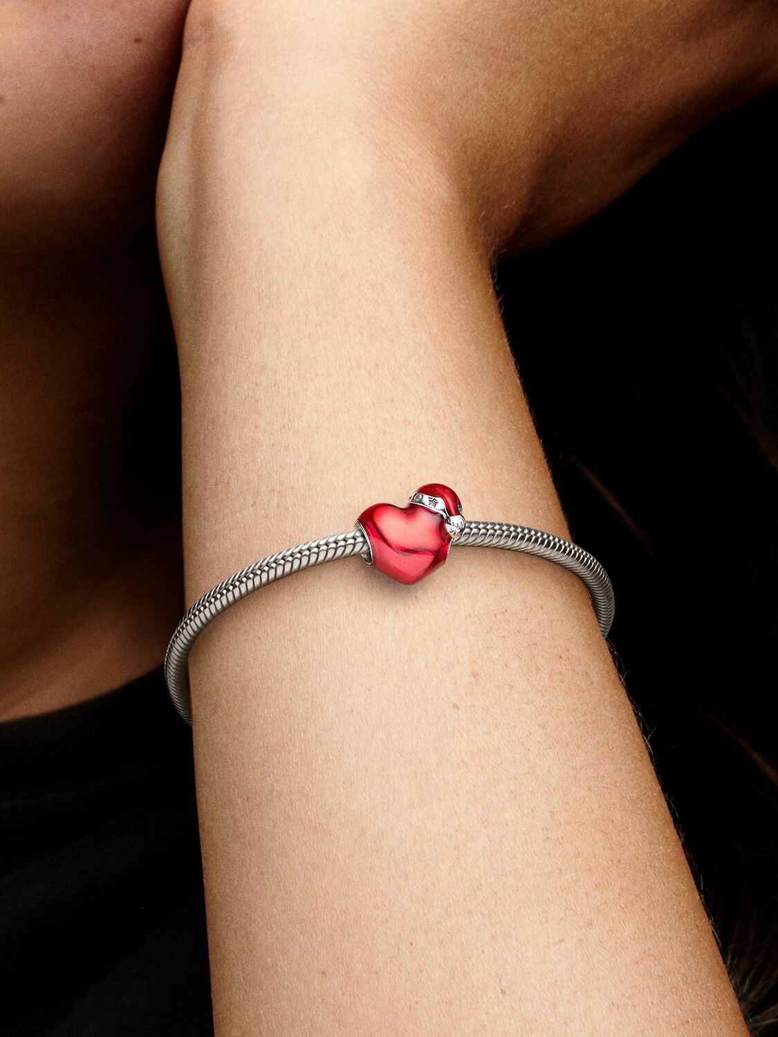 792336C01_ABC123_MODEL_eCOM_02_RGB