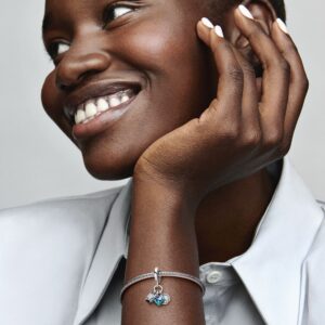 792703C01_ABC123_MODEL_eCOM_01_RGB