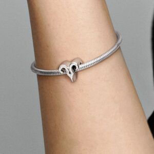 798416C01_ABC123_MODEL_eCOM_02_RGB