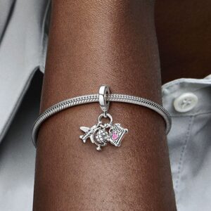 799435C01_ABC123_MODEL_eCOM_01_RGB_charm