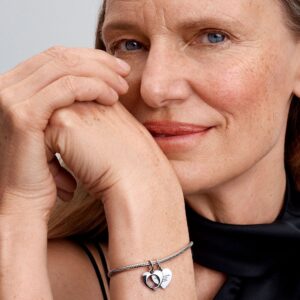 Q125_A_PDP_MODEL_SINGLE_30_1x1_RGB