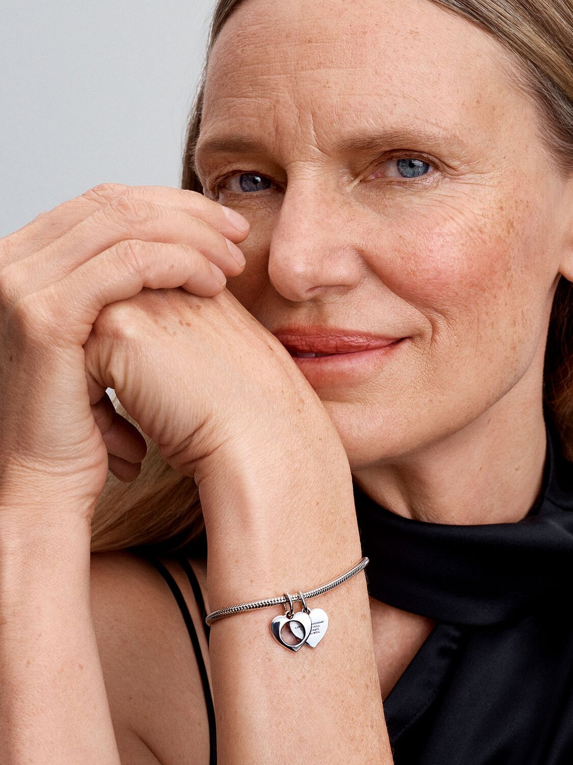 Q125_A_PDP_MODEL_SINGLE_30_1x1_RGB