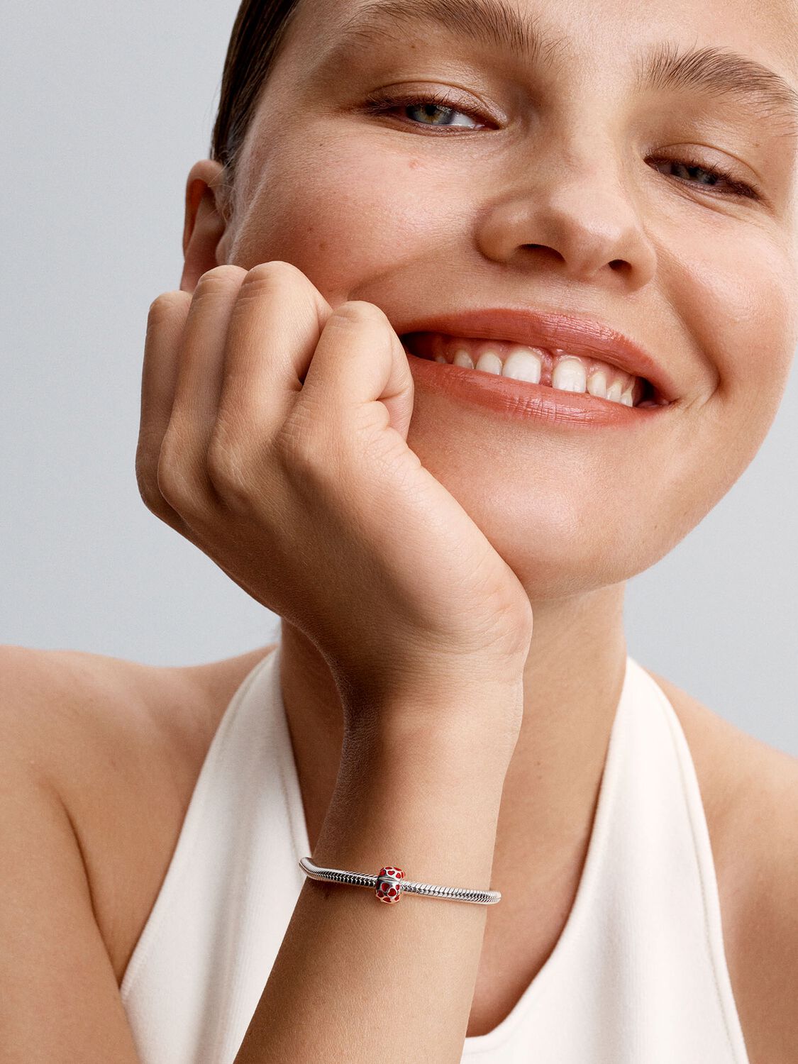 Q125_A_PDP_MODEL_SINGLE_48_1x1_RGB