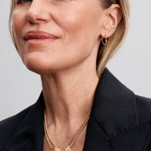 Q125_A_PDP_MODEL_STYLED_12_1x1_RGB