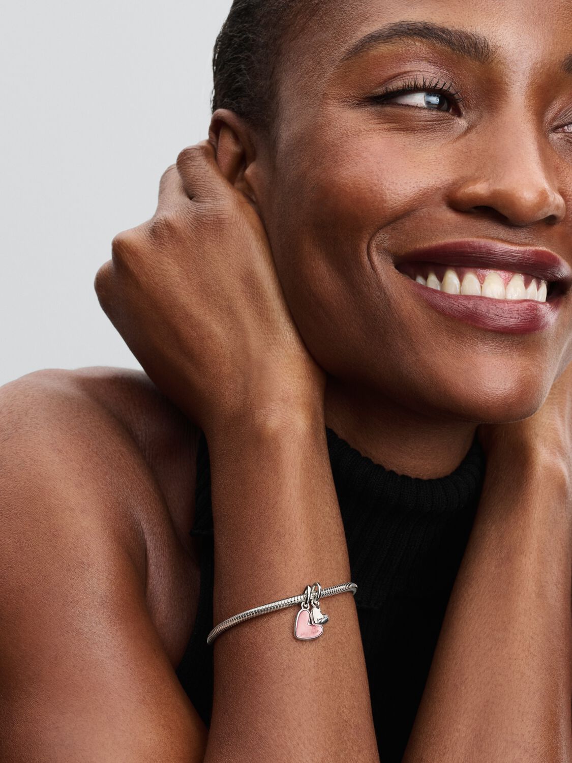 Q225_C_PDP_Model_Single_12_1x1_RGB