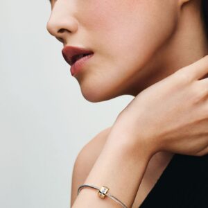 Q324_E_PDP_MODEL_SINGLE_38_1x1_RGB