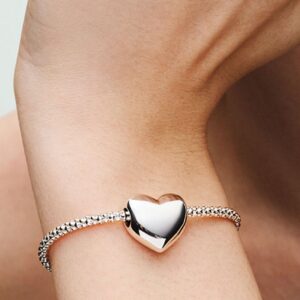 Q324_E_PDP_MODEL_SINGLE_49_1x1_RGB_charm