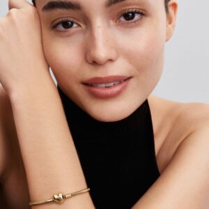 2025Q3E_collection_moments_go_ac_tp_pdp_model_besteller_12_1x1_V2_RGB