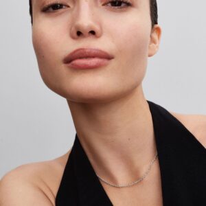 2025Q3E_collection_moments_go_ac_tp_pdp_model_besteller_19_RGB_High_3x4