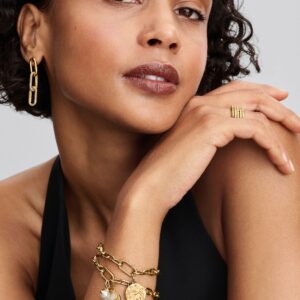 2025Q3E_collection_pme_go_ac_tp_pdp_model_styled_01_1x1_RGB