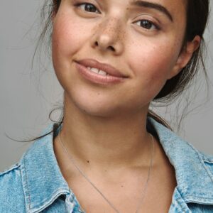 392736C01_ABC123_MODEL_eCOM_01_RGB