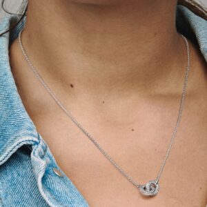 392736C01_ABC123_MODEL_eCOM_02_RGB