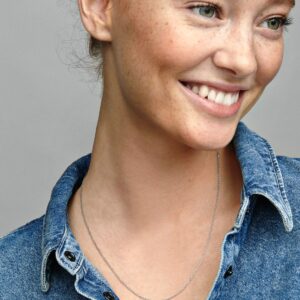 590412_ABC123_MODEL_eCOM_01_RGB