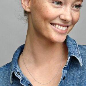 590515_ABC123_MODEL_eCOM_01_RGB