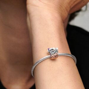 782816C01_ABC123_MODEL_eCOM_02_RGB