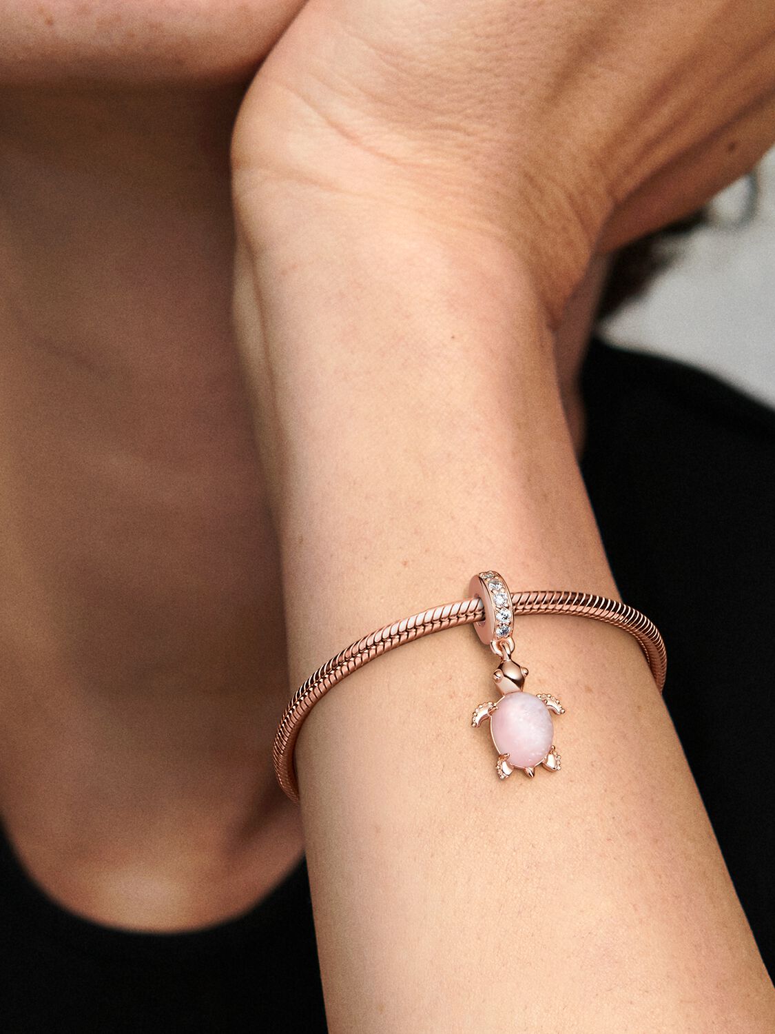 788939C01_ABC123_MODEL_eCOM_02_RGB