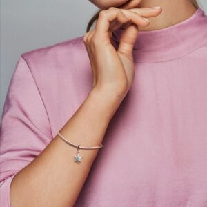 788942C01_ABC123_MODEL_eCOM_RGB