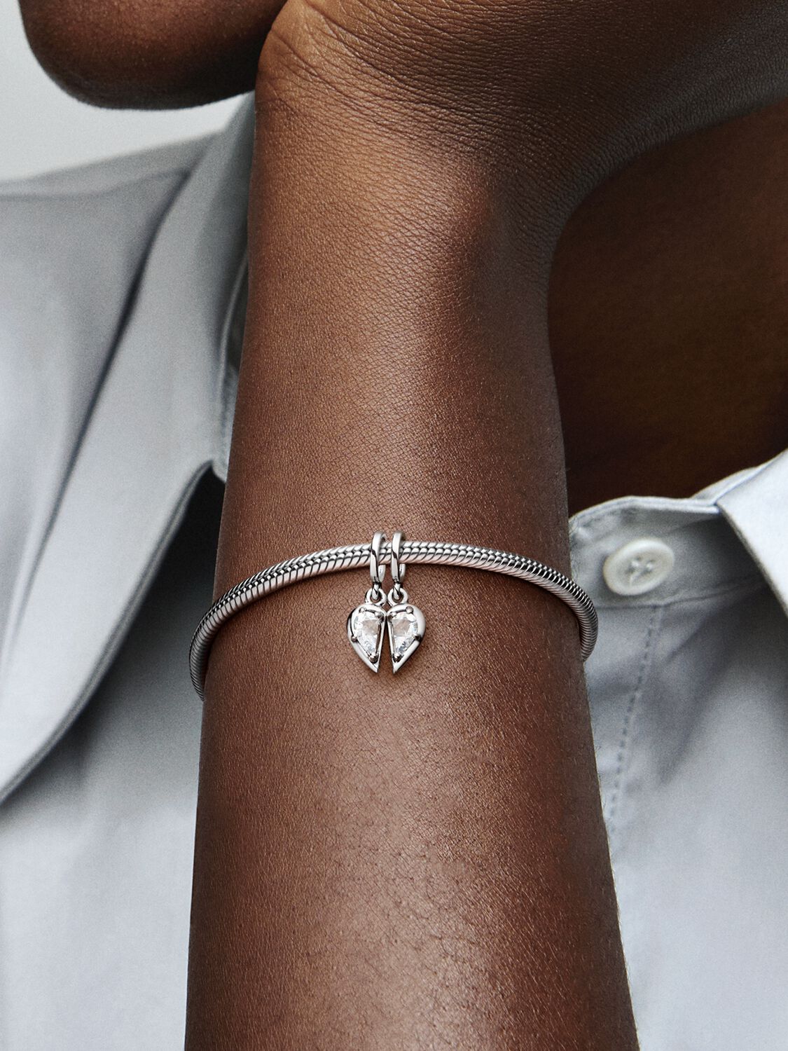 792643C01_ABC123_MODEL_eCOM_02_RGB