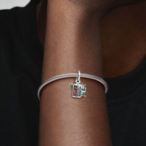 792758C01_ABC123_MODEL_eCOM_02_RGB