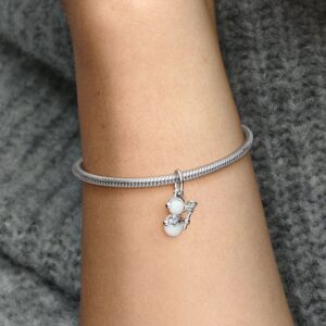 792981C01_ABC123_MODEL_eCOM_02_RGB