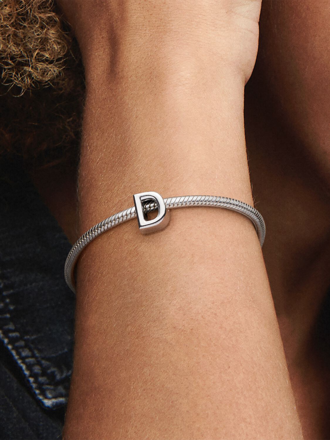 797458_ABC123_MODEL_eCOM_02_RGB