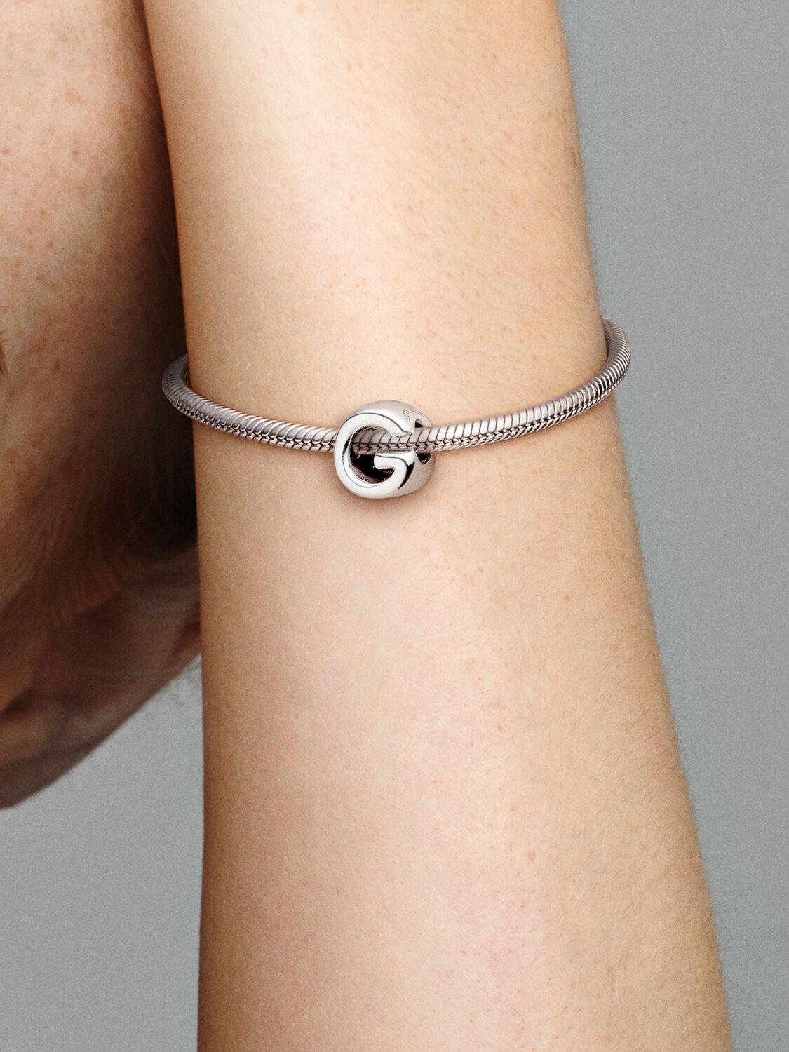 797461_ABC123_MODEL_eCOM_02_RGB