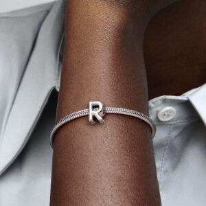 797472_ABC123_MODEL_eCOM_02_RGB