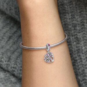 799153C01_ABC123_MODEL_eCOM_02_RGB