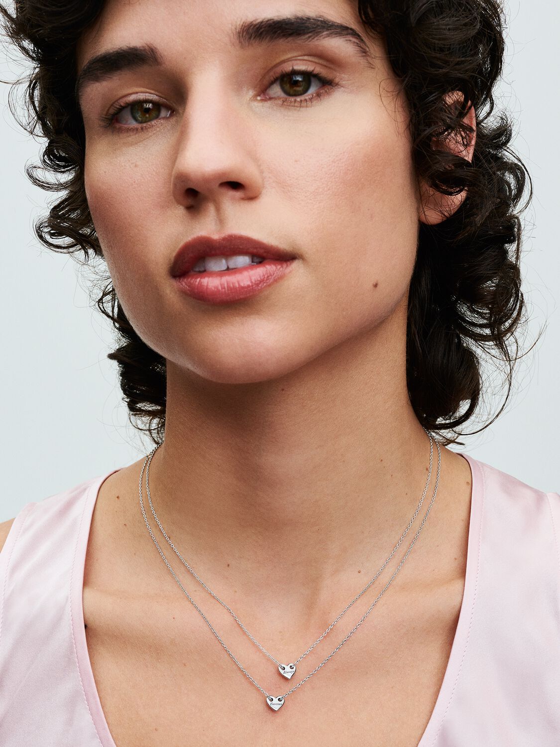 Q224_C_PDP_Model_Single_04_1x1_RGB