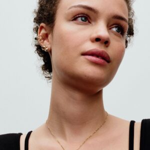 Q224_D_PDP_Model_Styled_26_1x1_RGB