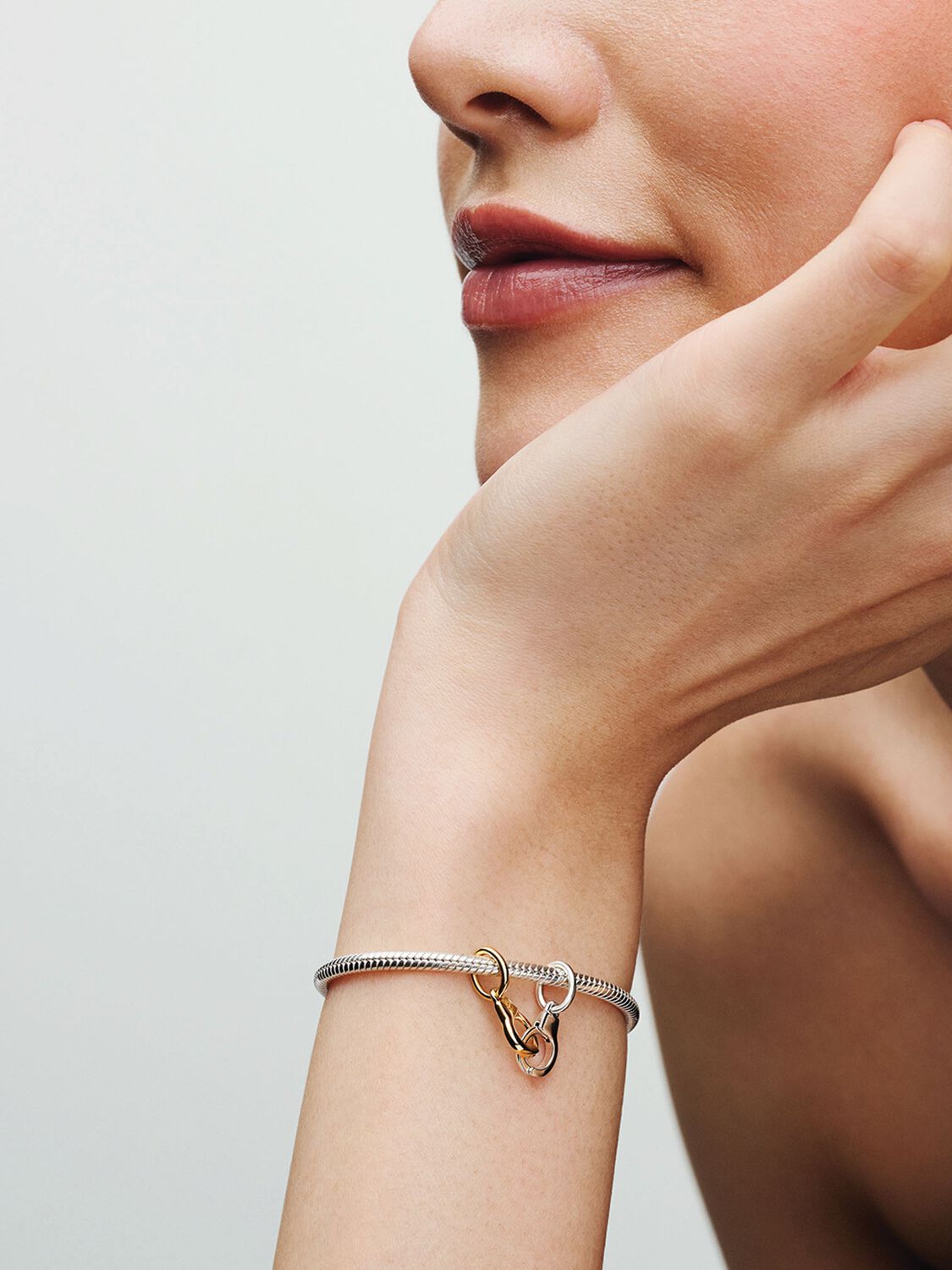 Q324_E_PDP_MODEL_SINGLE_51_1x1_RGB