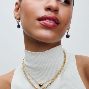 Q324_E_PDP_MODEL_STYLED_14_1x1_RGB