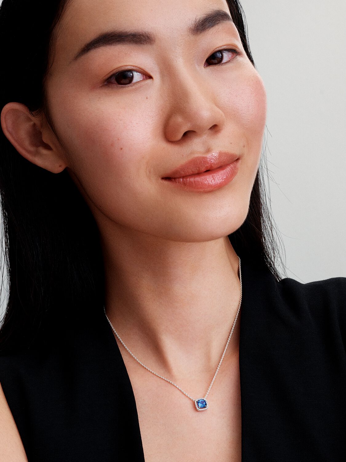 Q424_G_PDP_MODEL_SINGLE_11_1x1_RGB