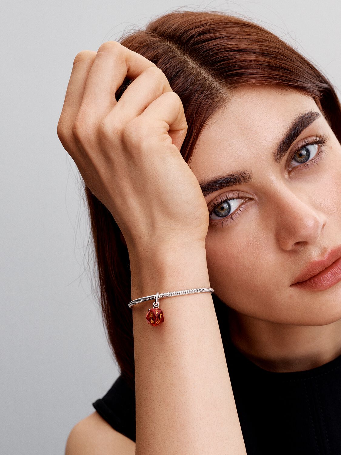 Q424_G_PDP_MODEL_SINGLE_17_1x1_RGB