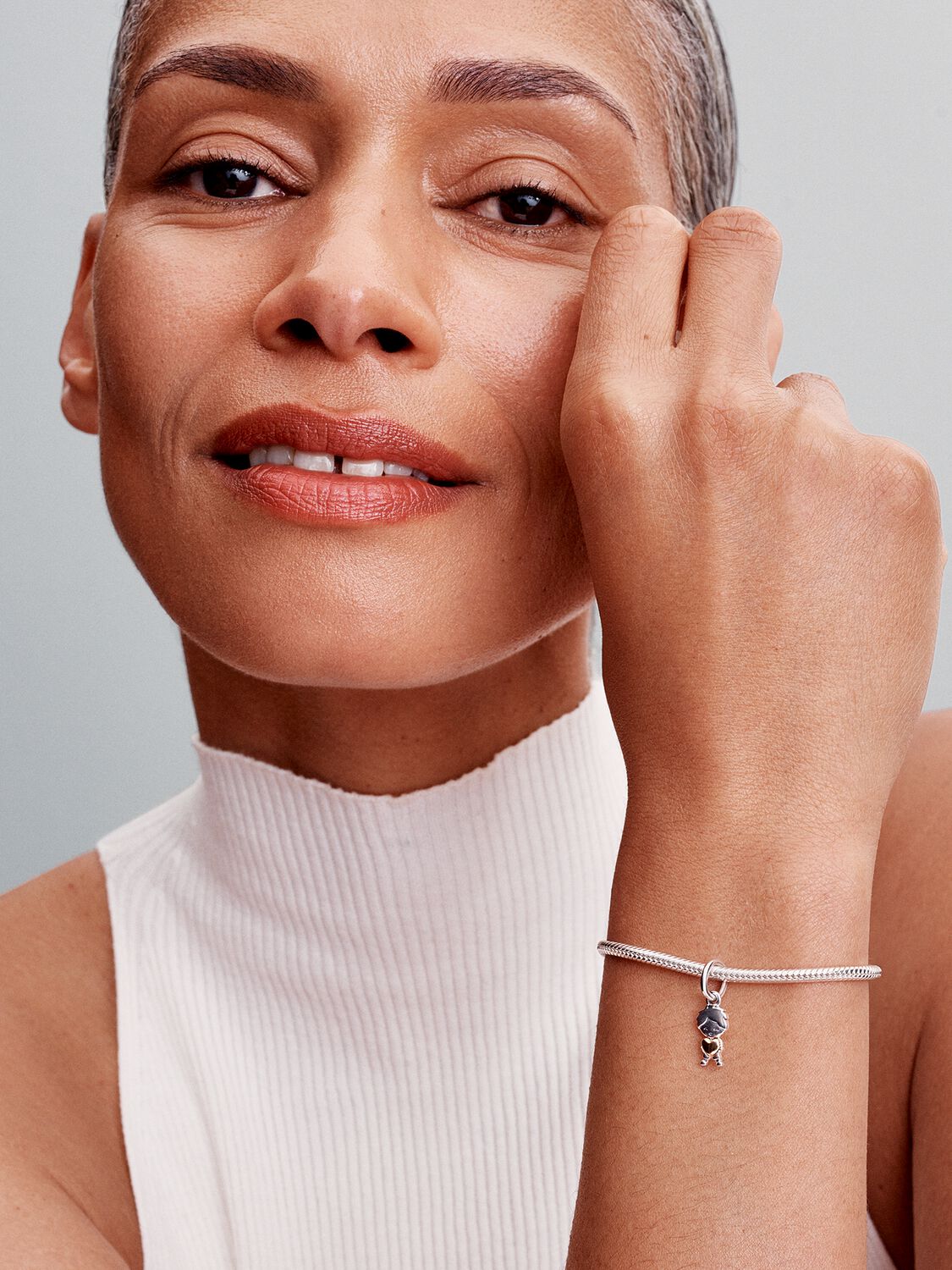 Q424_G_PDP_MODEL_SINGLE_41_1x1_RGB