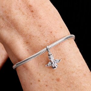 Q424_G_PDP_MODEL_SINGLE_78_1x1_RGB_charm