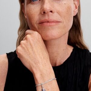 Q424_G_PDP_MODEL_SINGLE_85_1x1_RGB