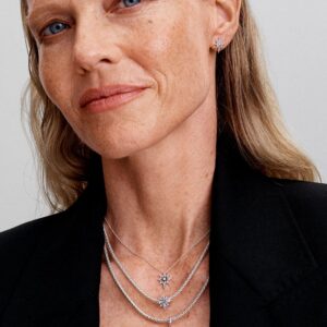 Q424_G_PDP_MODEL_STYLED_22_1x1_RGB