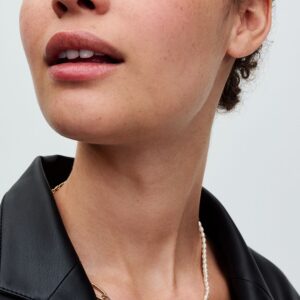 SS24_A_PDP_Model_Single_108_1x1_RGB