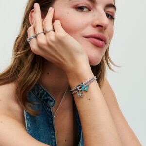 SS24_A_PDP_Model_Styled_11_1x1_RGB