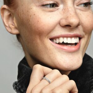 190892CZ_ABC123_MODEL_eCOM_01_RGB