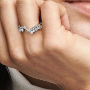 192543C01_ABC123_MODEL_eCOM_01_RGB_ring