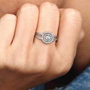 199408C01_ABC123_MODEL_eCOM_02_RGB