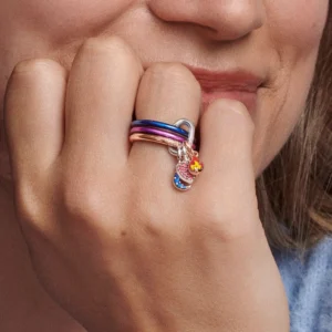 199655C01_ABC123_MODEL_eCOM_02_RGB