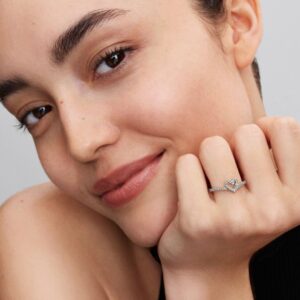 2025Q3E_collection_moments_go_ac_tp_pdp_model_besteller_11_RGB_High_3x4