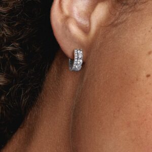 290058C01_ABC123_MODEL_eCOM_02_RGB