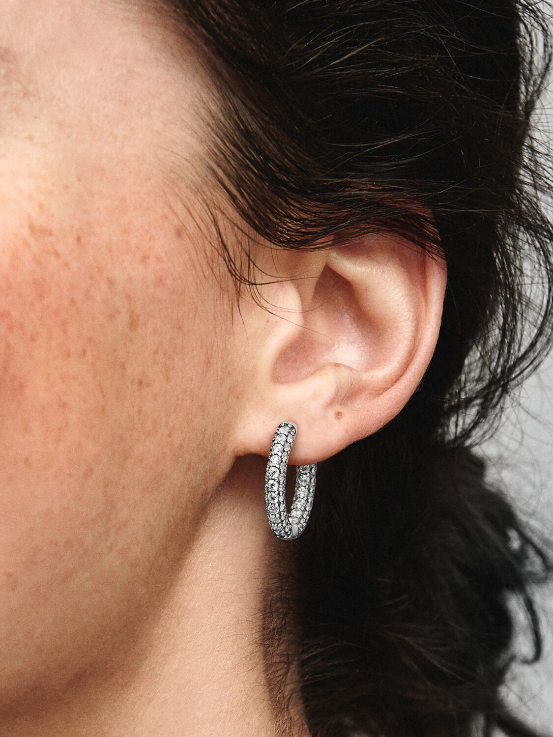 292624C01_ABC123_MODEL_eCOM_02_RGB