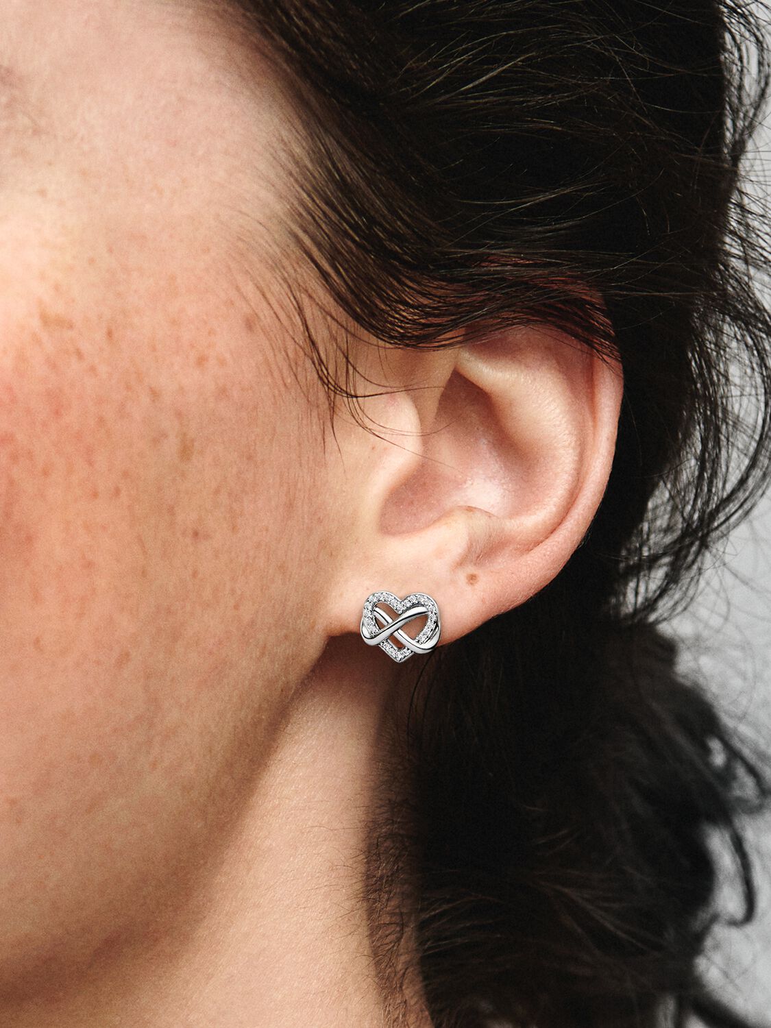 292667C01_ABC123_MODEL_eCOM_02_RGB