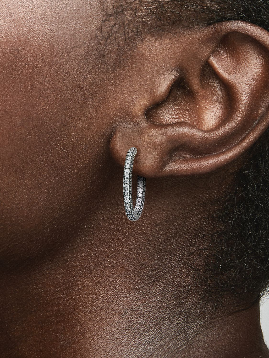 293016C01_ABC123_MODEL_eCOM_02_RGB